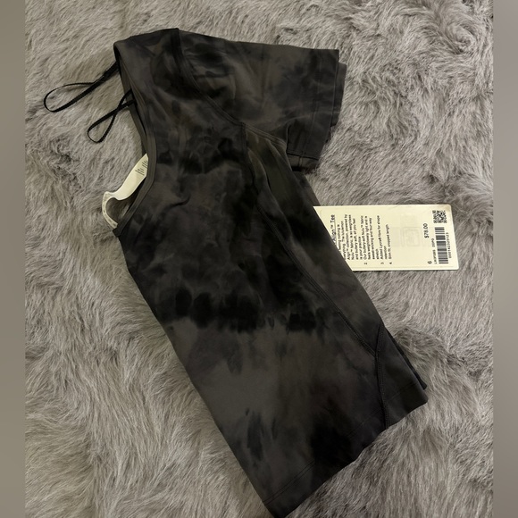 Lululemom Align tee DDPG / Size 6&4 - Picture 3 of 6